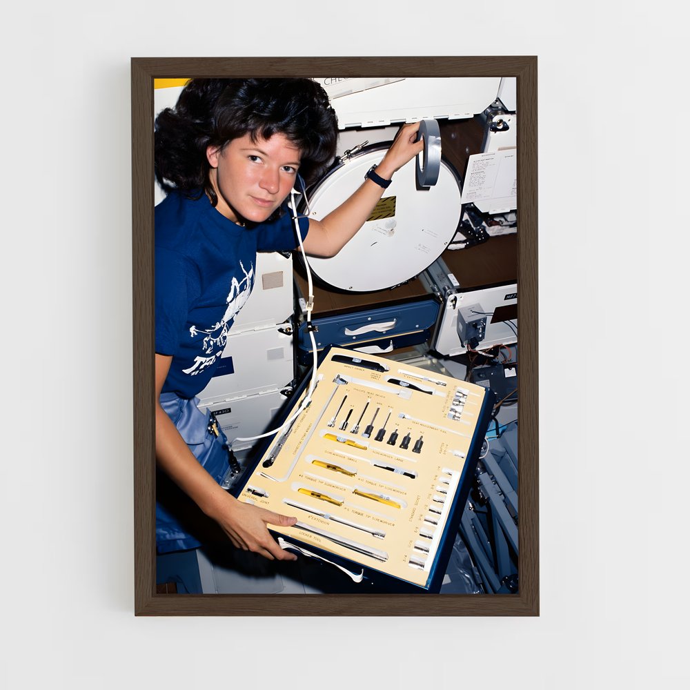 Poster Sally en Bleu – affiche Astronautes (vue 5)